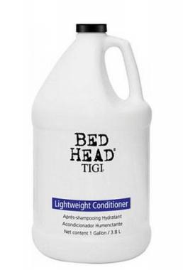 TIGI Bed Head Lightweight Conditioner 3790 ml Kondicioner pro objem a hydrataci