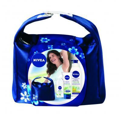 NIVEA Vánoční dámská kazeta - taška Natural (roll-on   krém na ruce   tělové mléko)